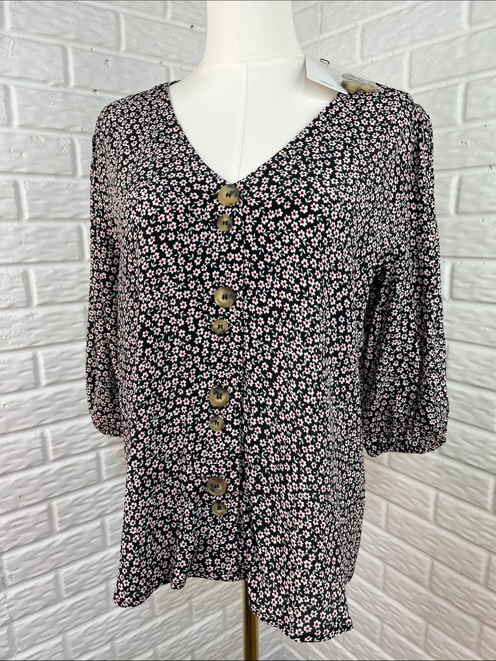 MNG CASUAL 100% VISCOSE 3/4 SLEEVE V NECK SMALL FORAL PRINT SZ MED/6 NWT